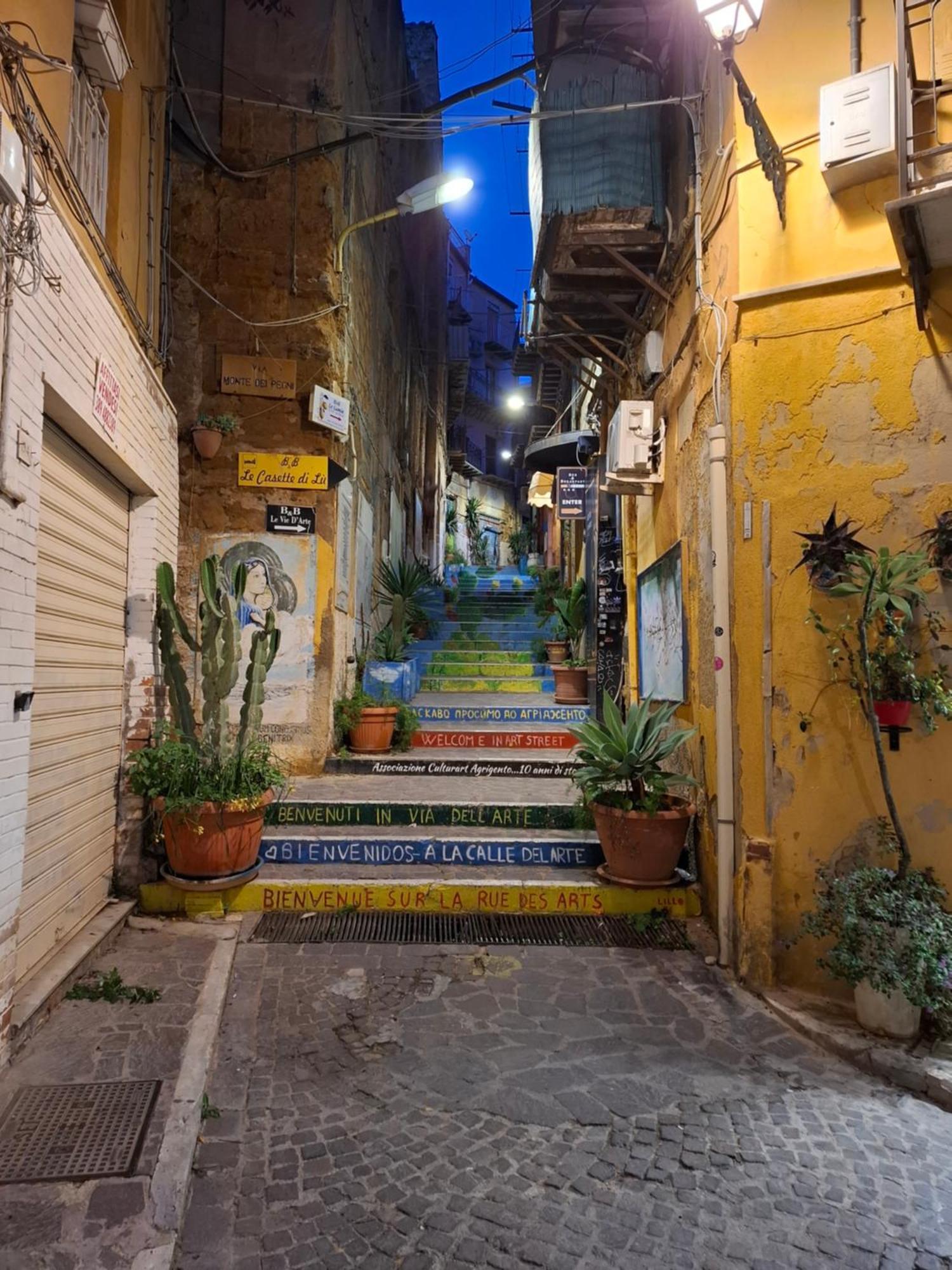 B&B Le Lumie "Il Cortiletto Del Centro" Агрідженто Екстер'єр фото