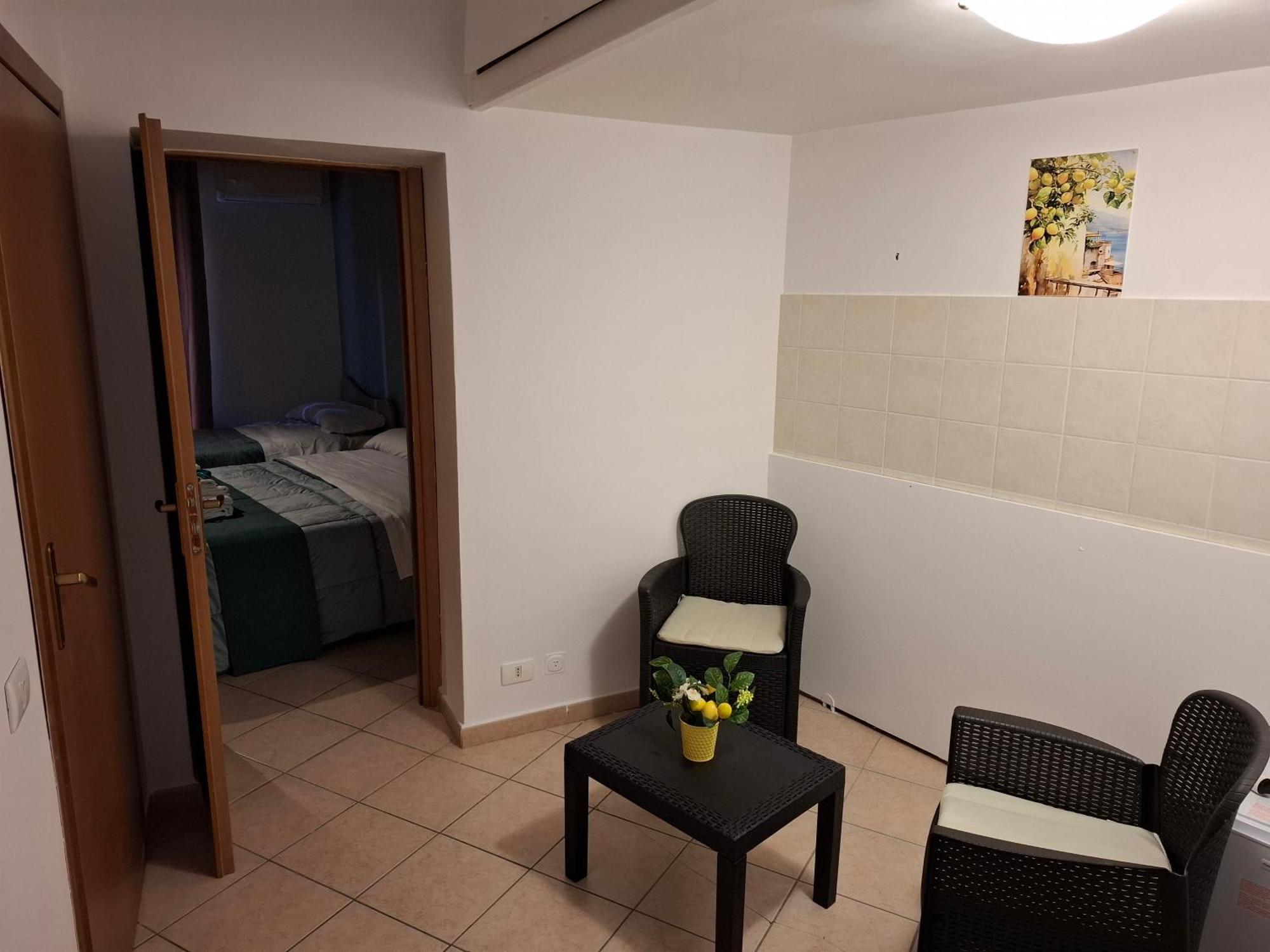 B&B Le Lumie "Il Cortiletto Del Centro" Агрідженто Екстер'єр фото