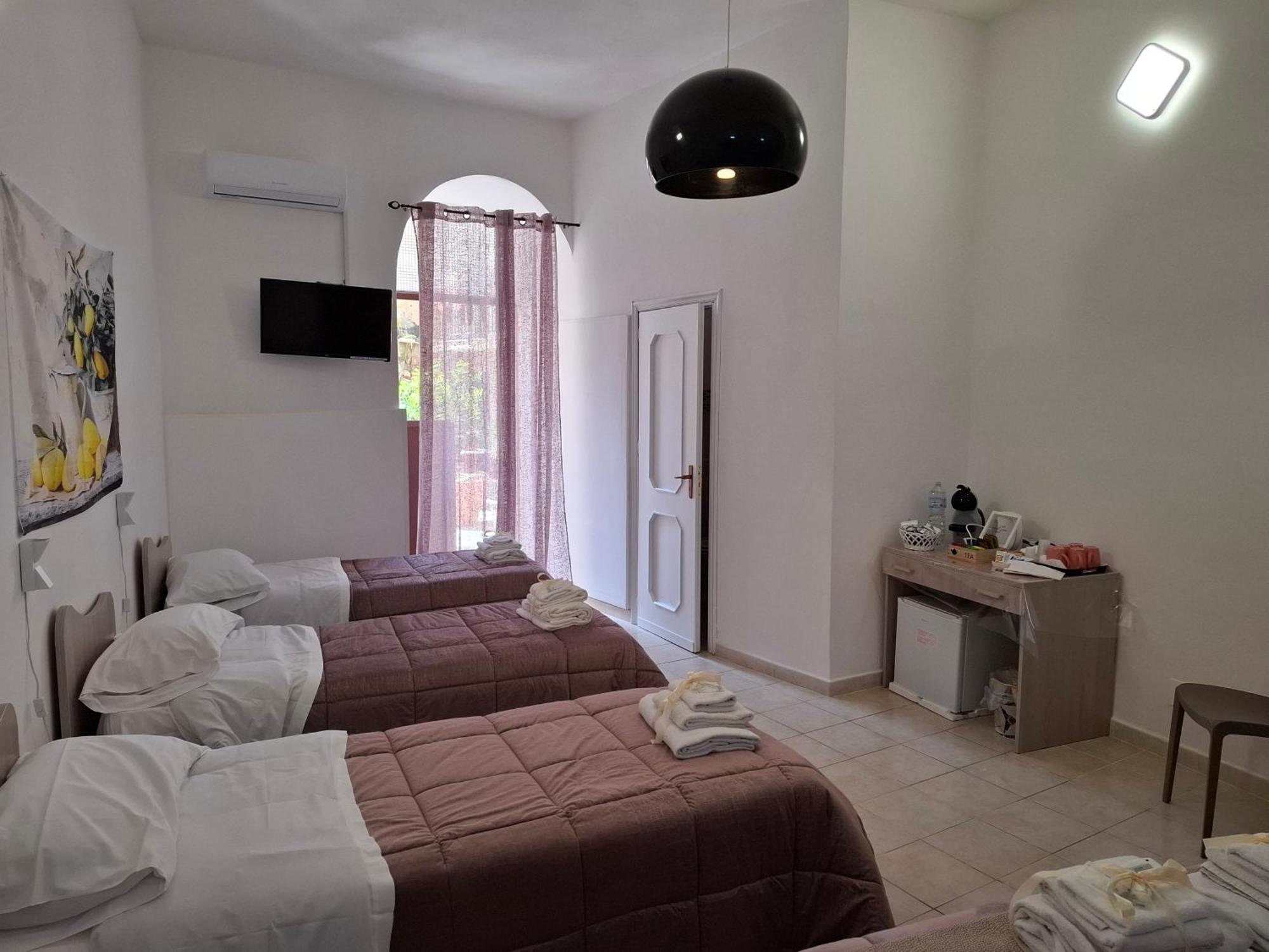 B&B Le Lumie "Il Cortiletto Del Centro" Агрідженто Екстер'єр фото